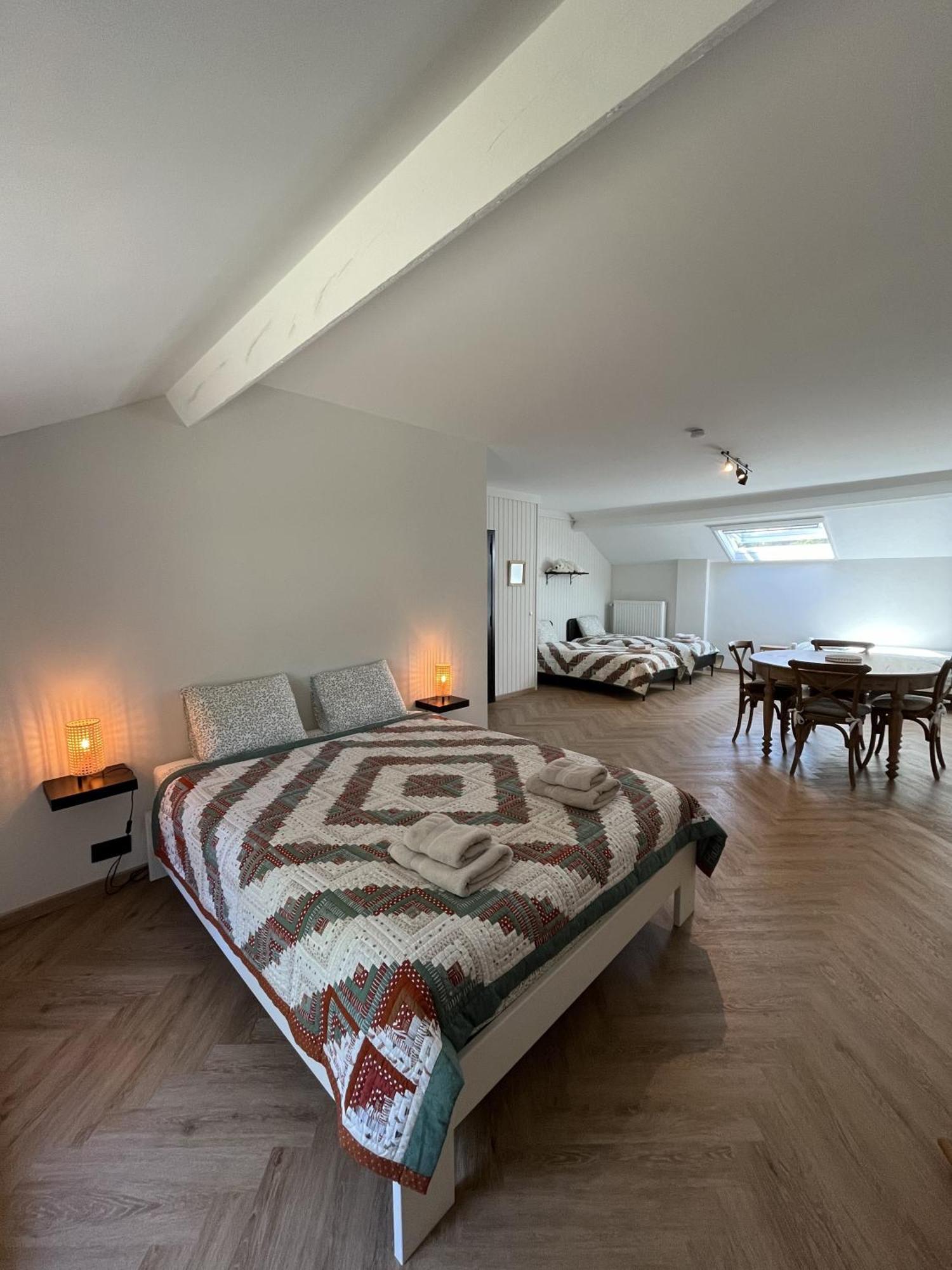 Habitat Bed & Breakfast Momignies Eksteriør bilde